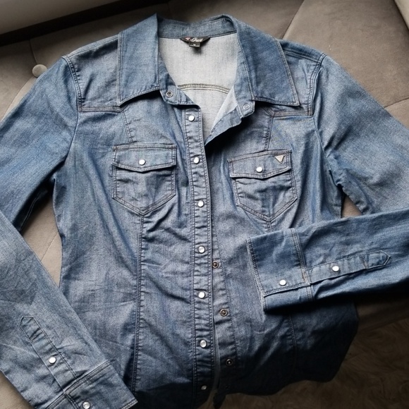 Guess Tops - GUESS Fitted Jean Shirt!